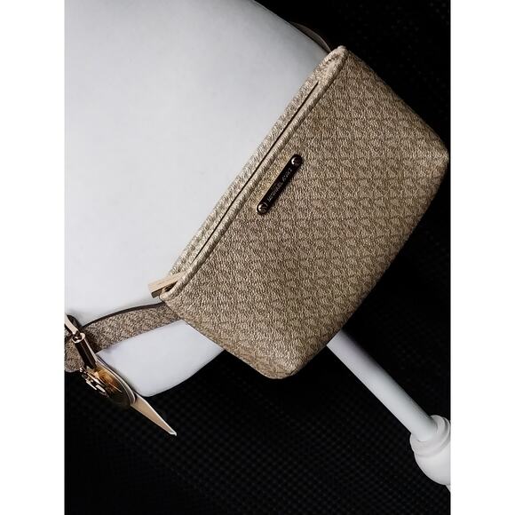Michael Kors Handbags - NWT@$88! MICHAEL KORS! FAB GOLD & BLACK MONOGRAM, LOGO, HIP PACK, PURSE, BAG!